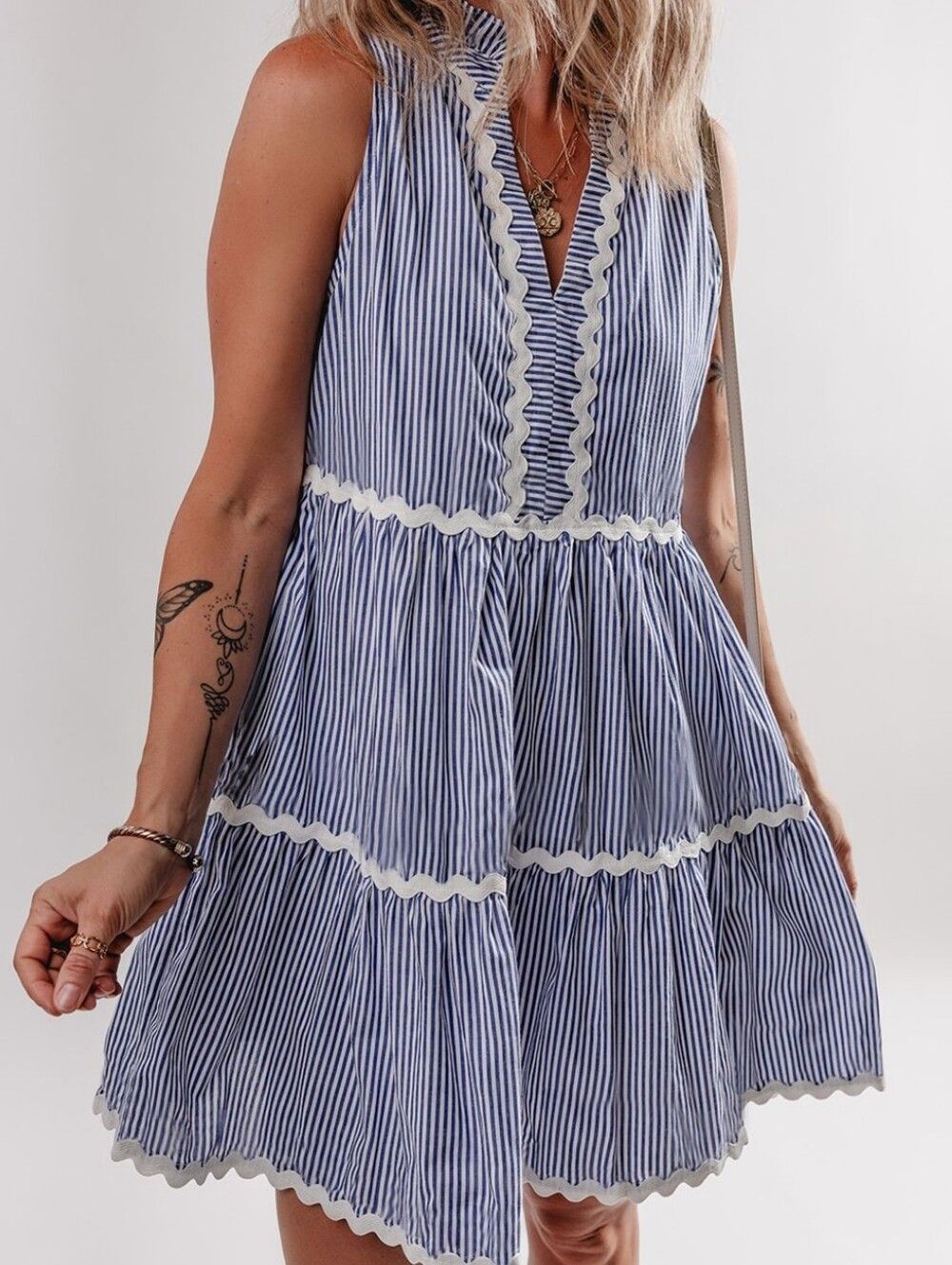 Fun Casual Summer Blue and White Stripe Sleeveless Tiered Country Dress - Picture 4 of 15